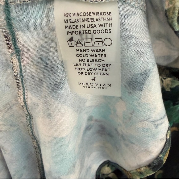 PERUVIAN CONNECTION Long Sleeve V-neck Green Botanical Midi Dress - Picture 7 of 7